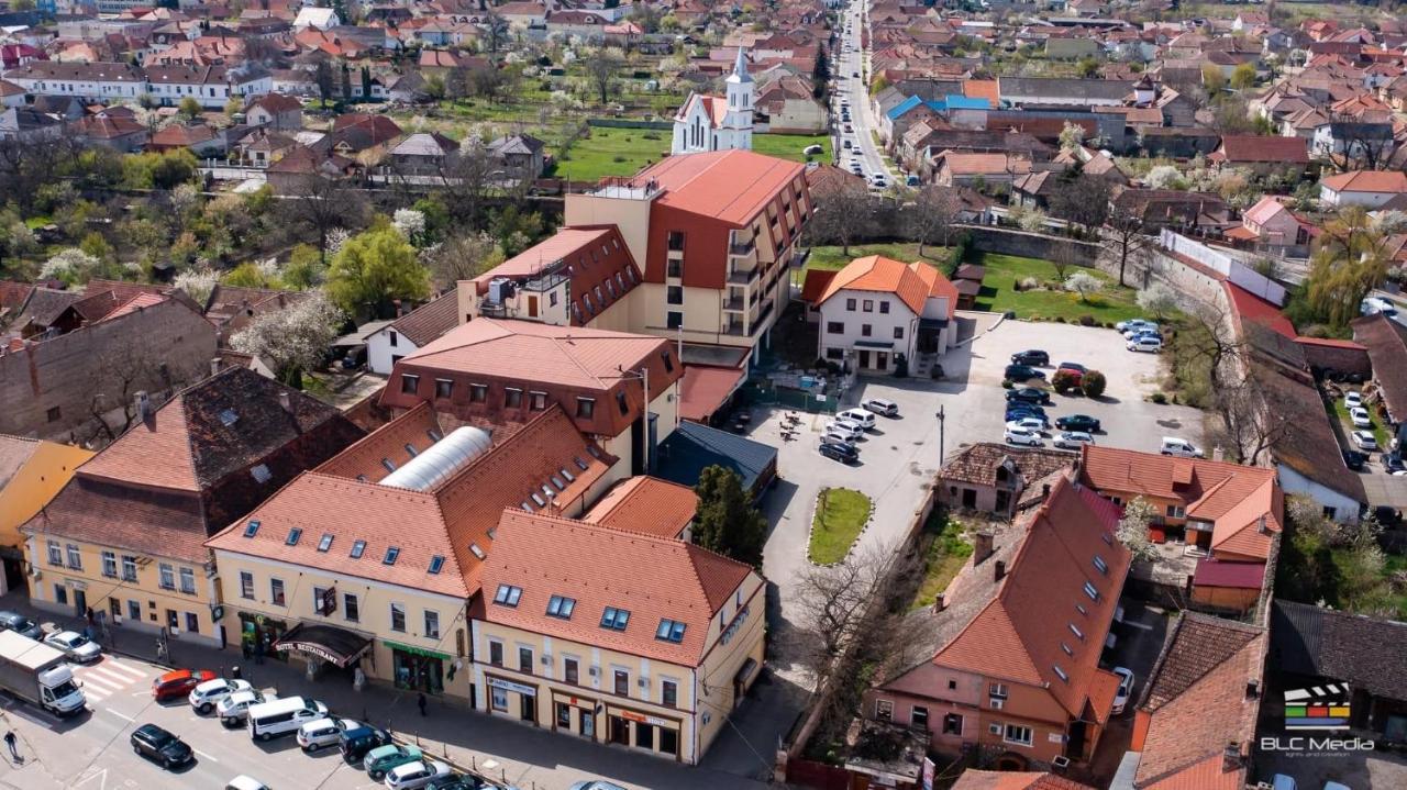 Hotel Leul De Aur Sebeş المظهر الخارجي الصورة