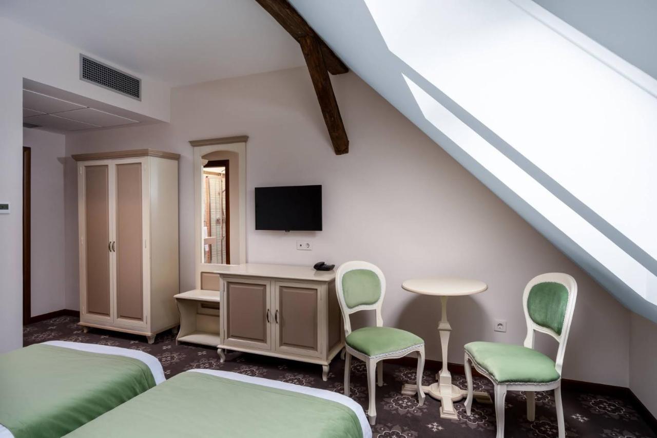 Hotel Leul De Aur Sebeş المظهر الخارجي الصورة
