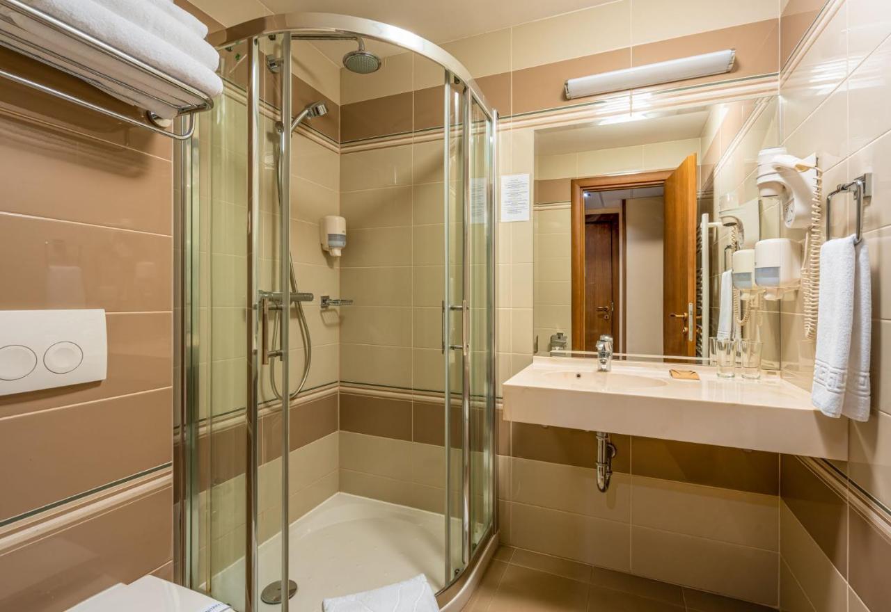 Hotel Leul De Aur Sebeş المظهر الخارجي الصورة